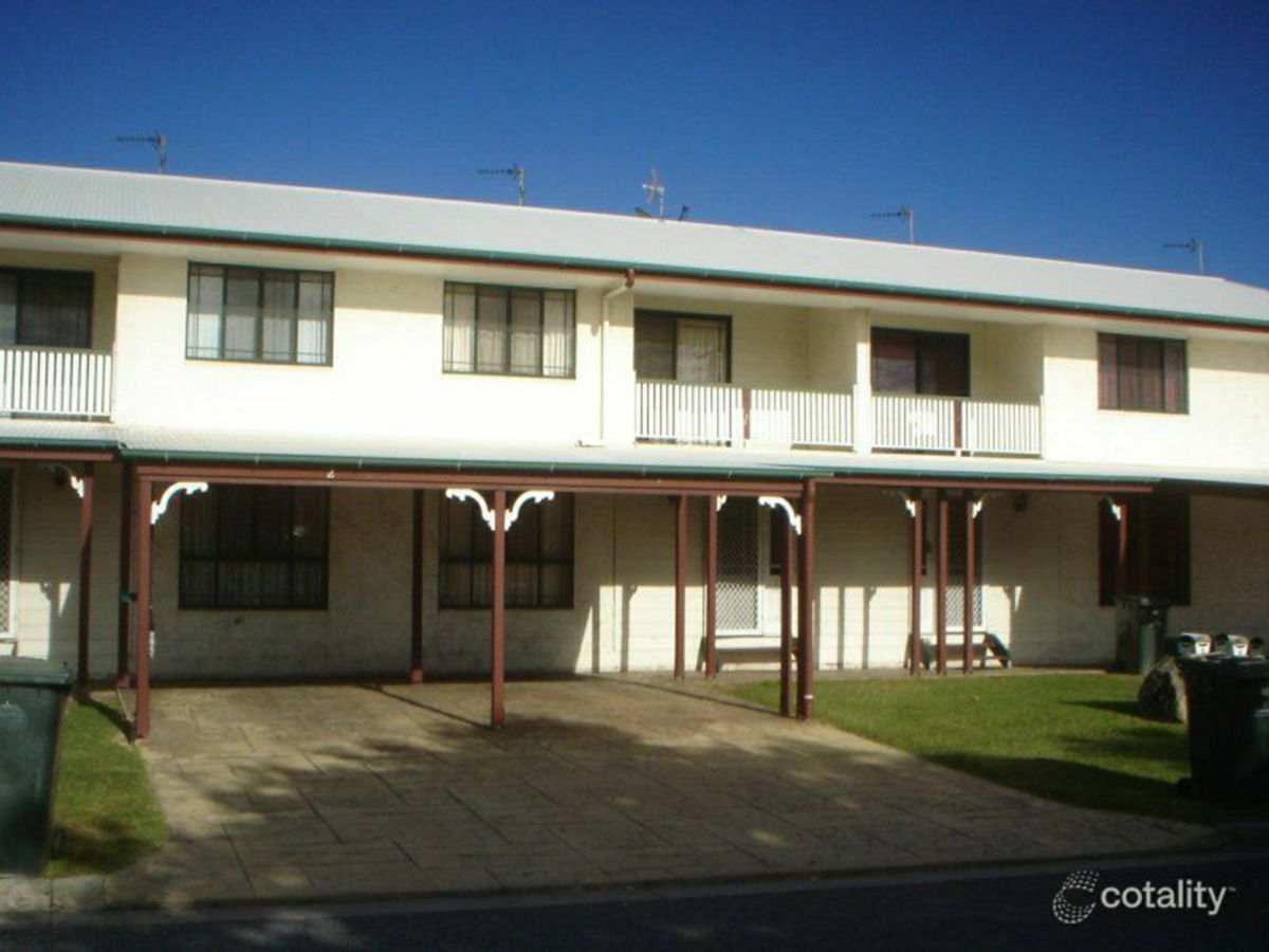 3/9 Rollo Street, Gladstone Central - image 1