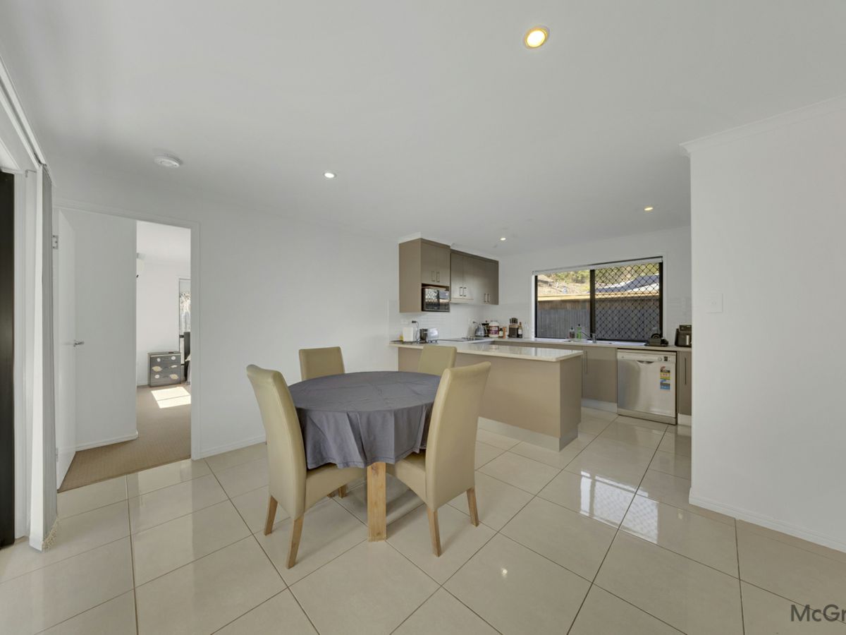 2/3 Brando Lane, West Gladstone - image 3
