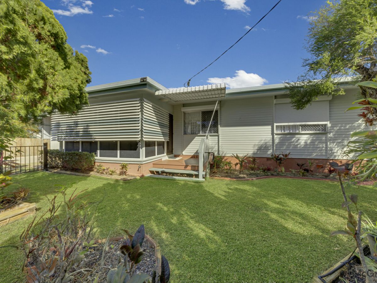 21 Rossella Street, West Gladstone - image 1