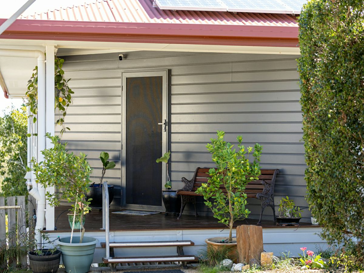 11 Kensington Place, Kin Kora - image 3