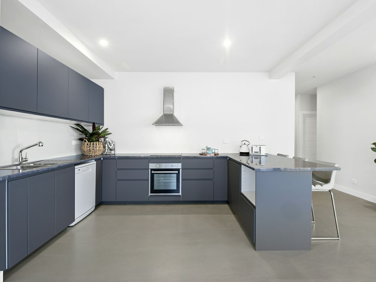 17A Mills Place, Beacon Hill - image 2