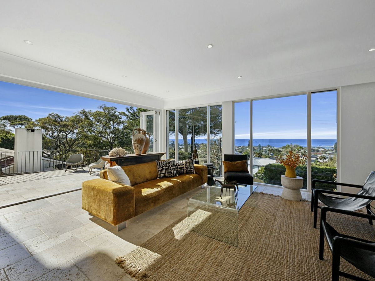 19 Bedford Crescent, Collaroy - image 2