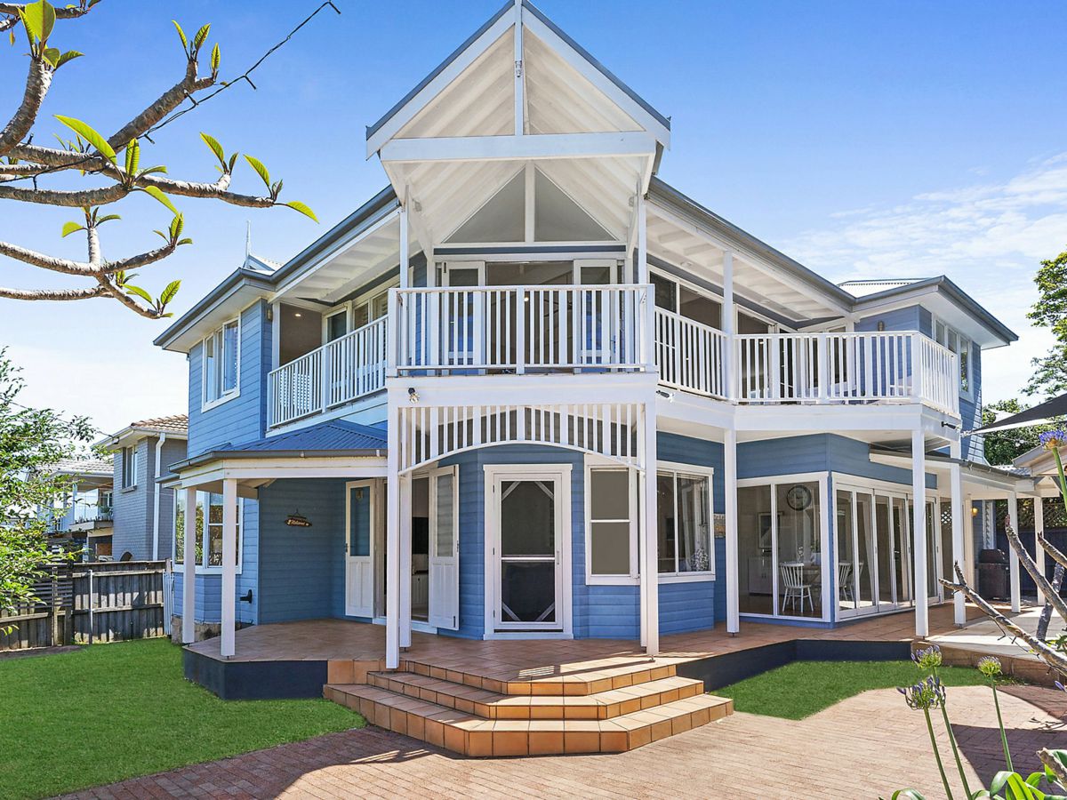38 Aubreen Street, Collaroy Plateau - image 1