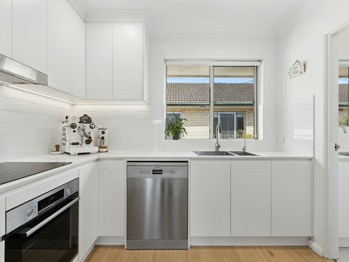 9/24 Lismore Avenue, Dee Why - image 2