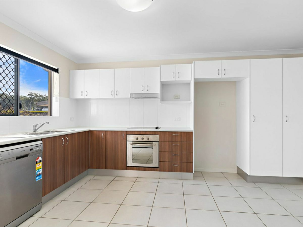 321/25 Chancellor Village Boulevard, Sippy Downs - image 2