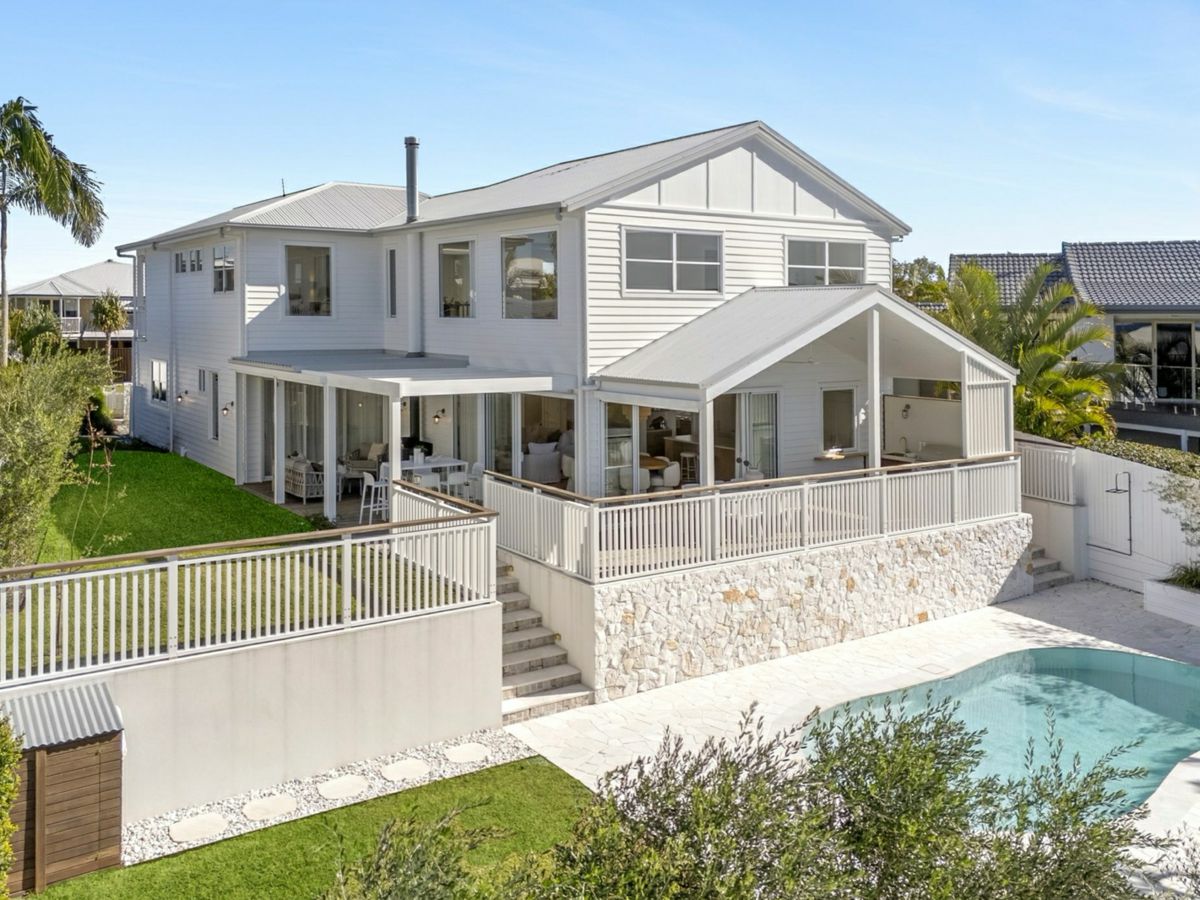52 Southern Cross Parade, Sunrise Beach - image 1