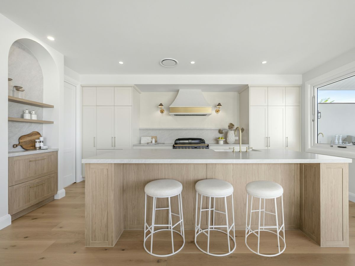 52 Southern Cross Parade, Sunrise Beach - image 3
