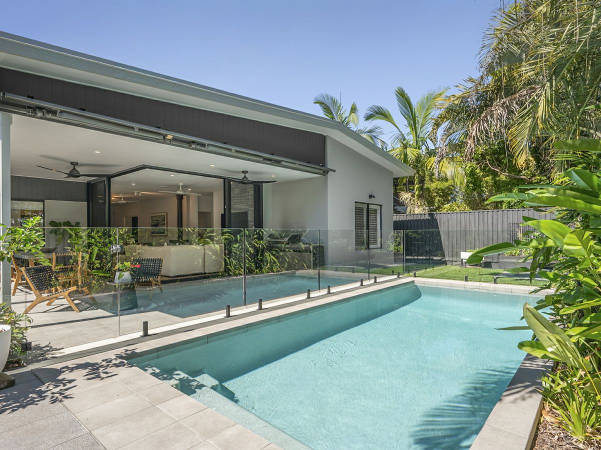 49 Pacific Avenue, Sunshine Beach - image 1
