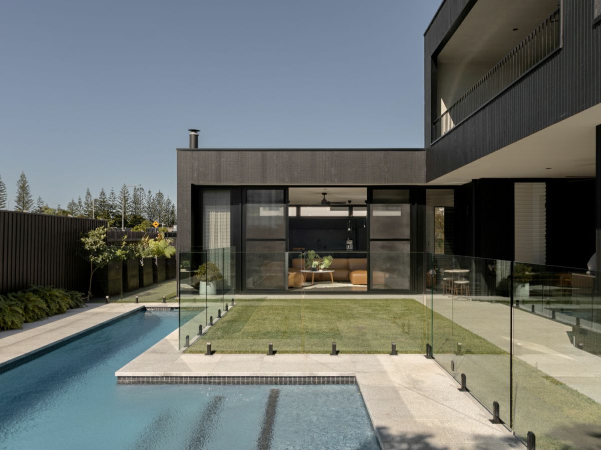 2 Sunhaven Avenue, Skennars Head - image 1