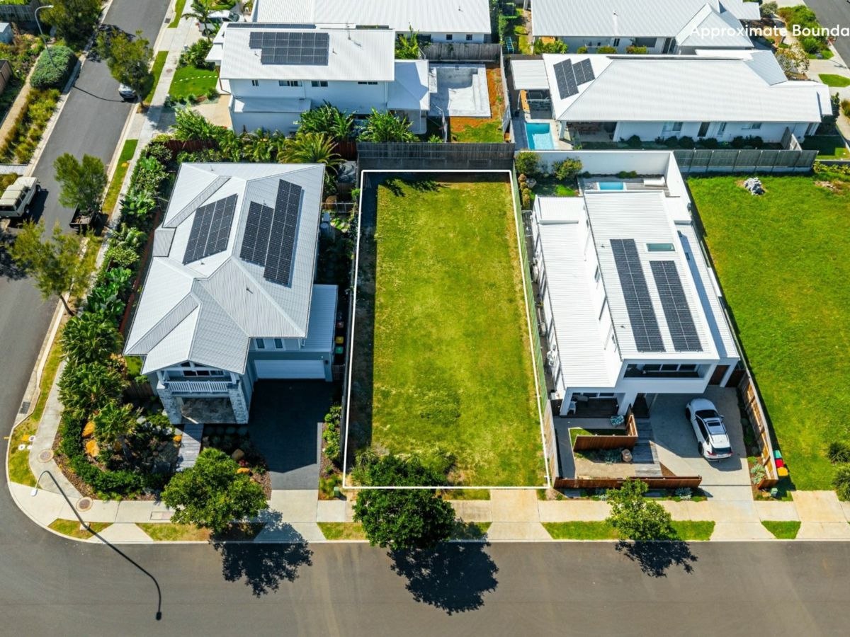 35 Carroll Avenue, Skennars Head - image 1