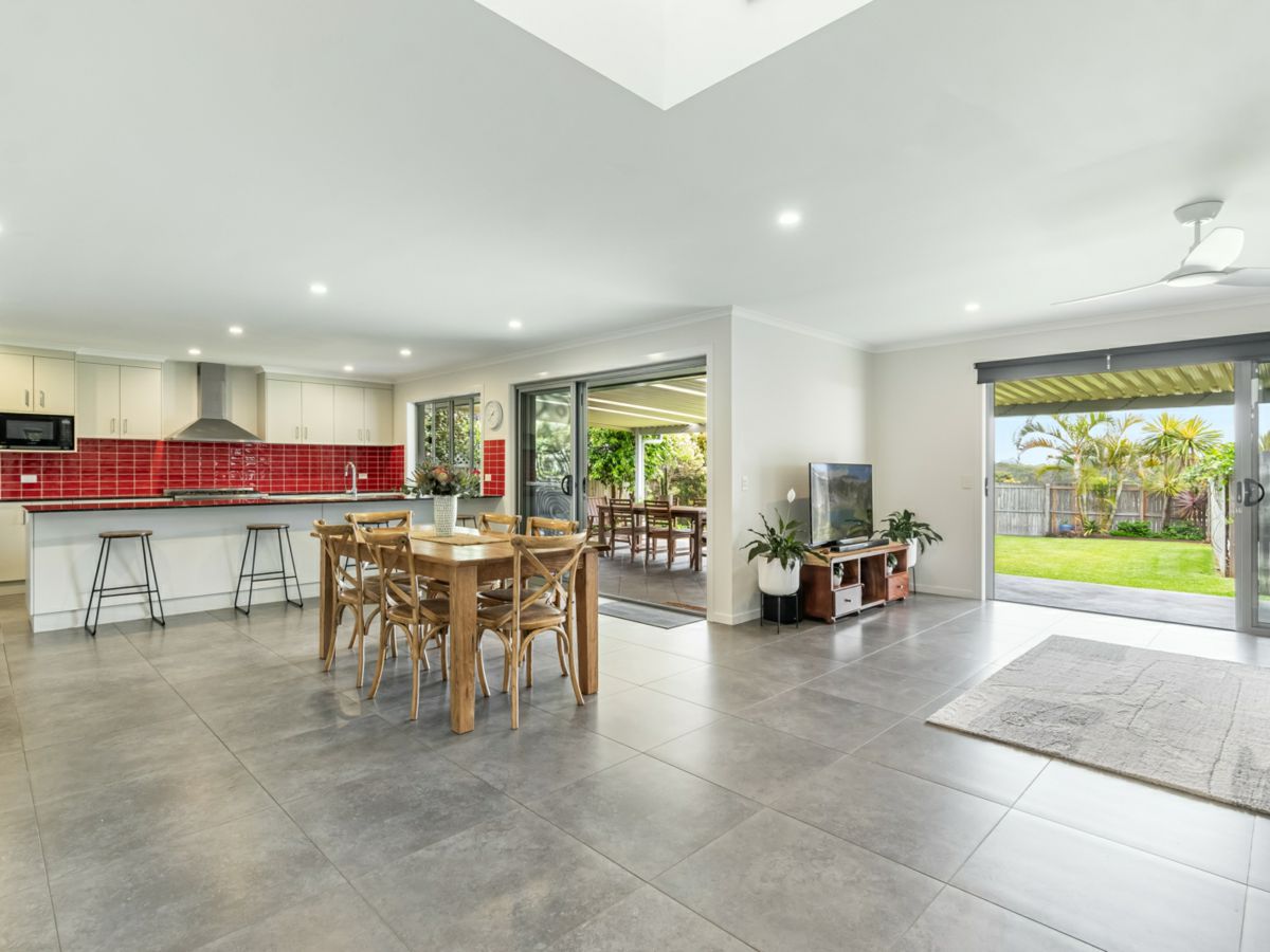 49 Waterford Parade, Skennars Head - image 2