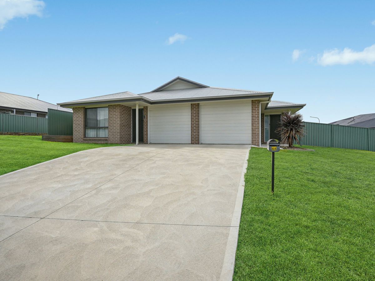 6 / 6A Bolton Street, Kelso - image 1