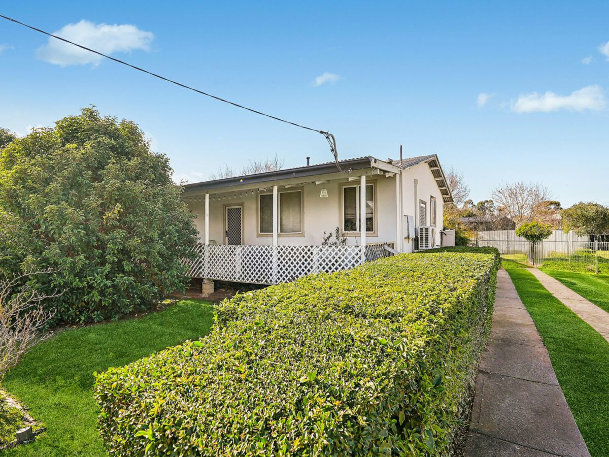 15 Mcphillamy Avenue, Gormans Hill - image 1