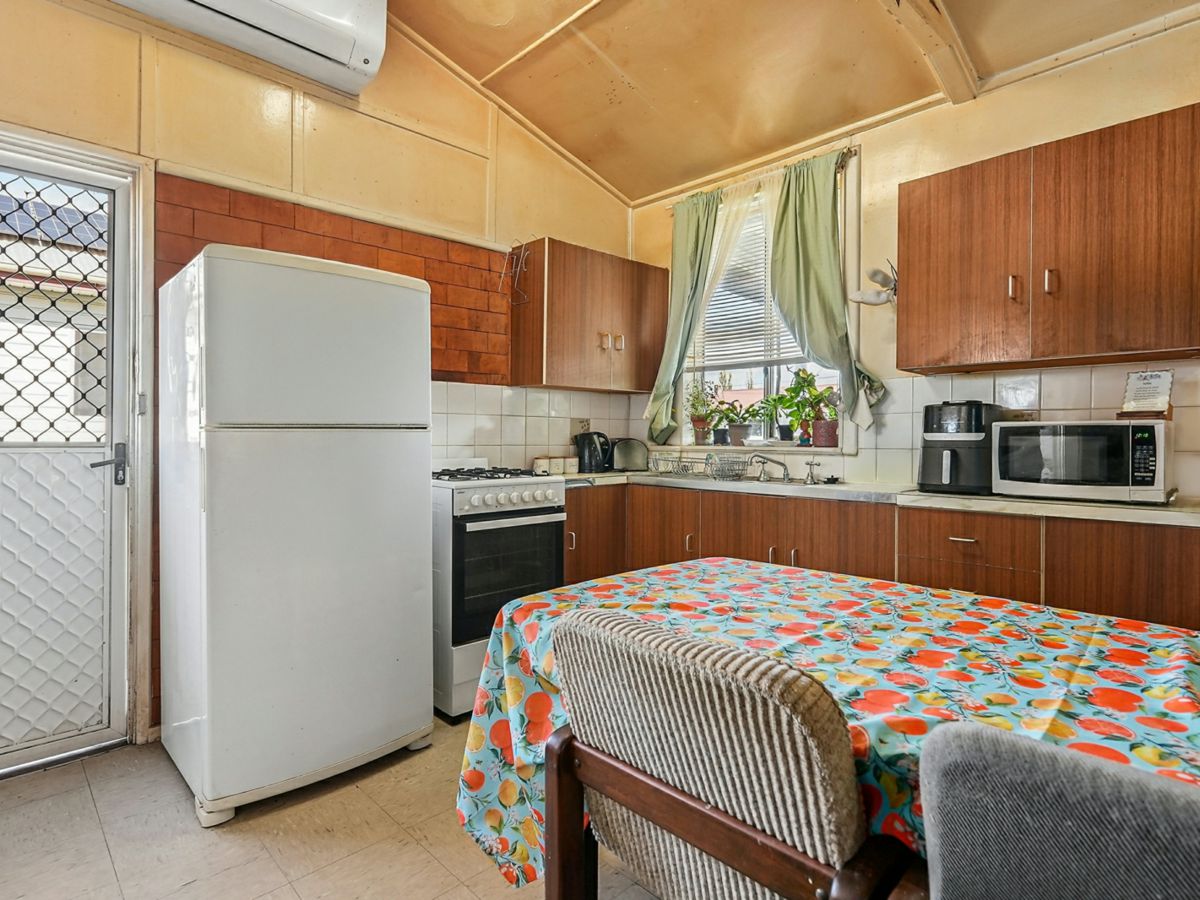 15 Mcphillamy Avenue, Gormans Hill - image 3