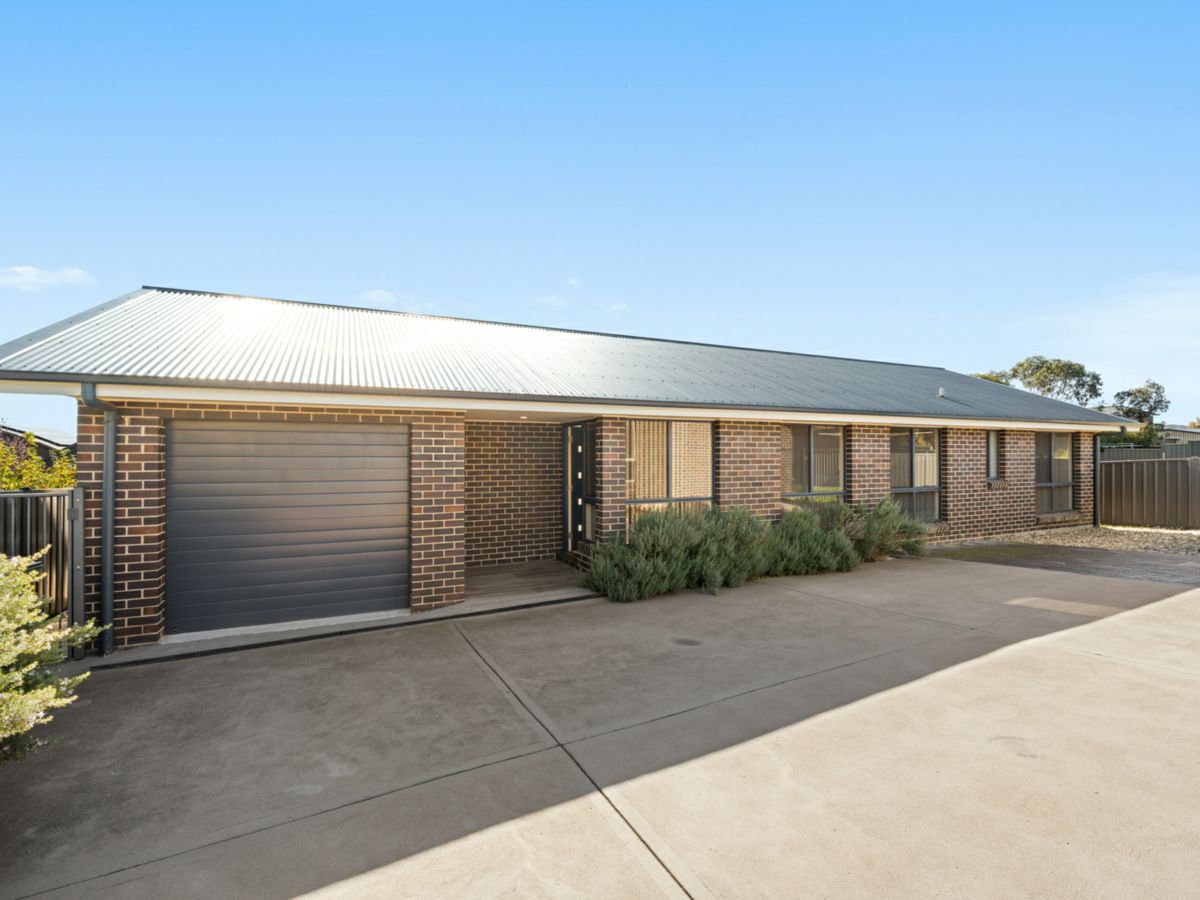 2/29 Twynam Street, Jindabyne - image 1