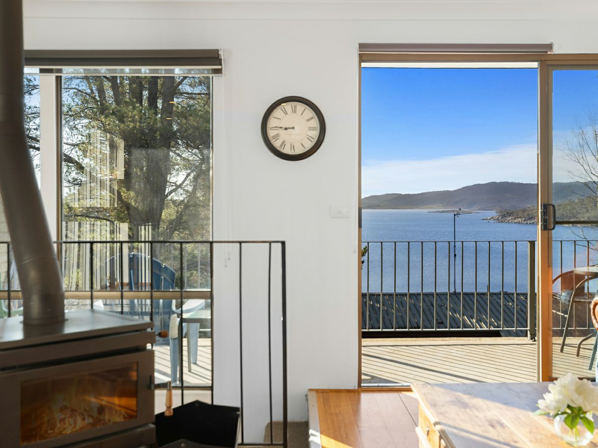 1/3 Townsend Street, Jindabyne - image 1