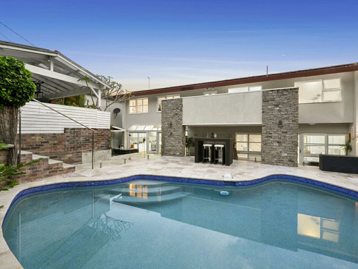 9 Lolita Avenue, FORESTVILLE