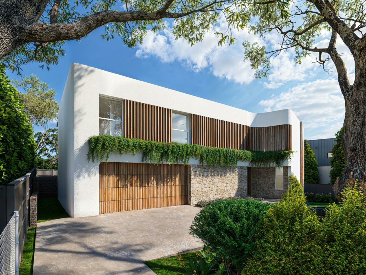 21A Morotai Crescent, Castlecrag - image 1