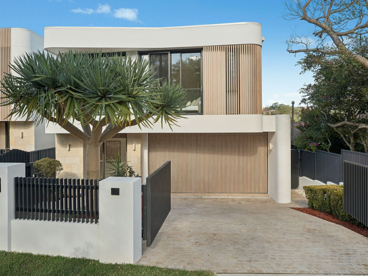 4A Warrawee Avenue, Castle Cove - image 1